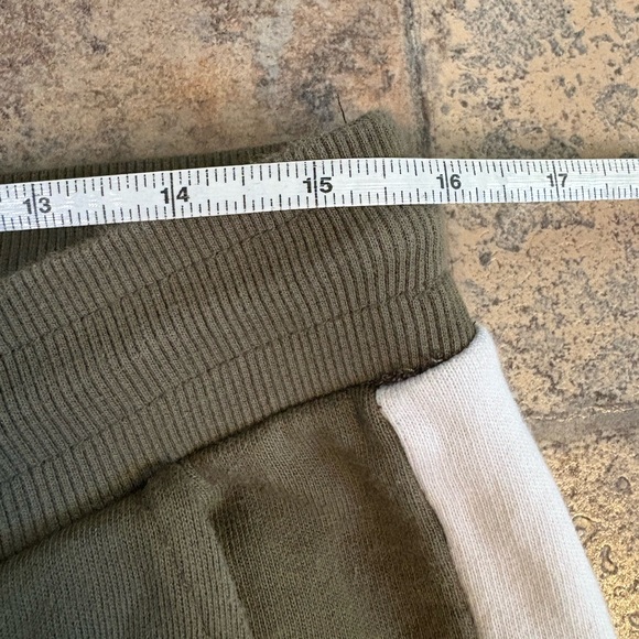 ASOS sweatpants - Picture 3 of 9